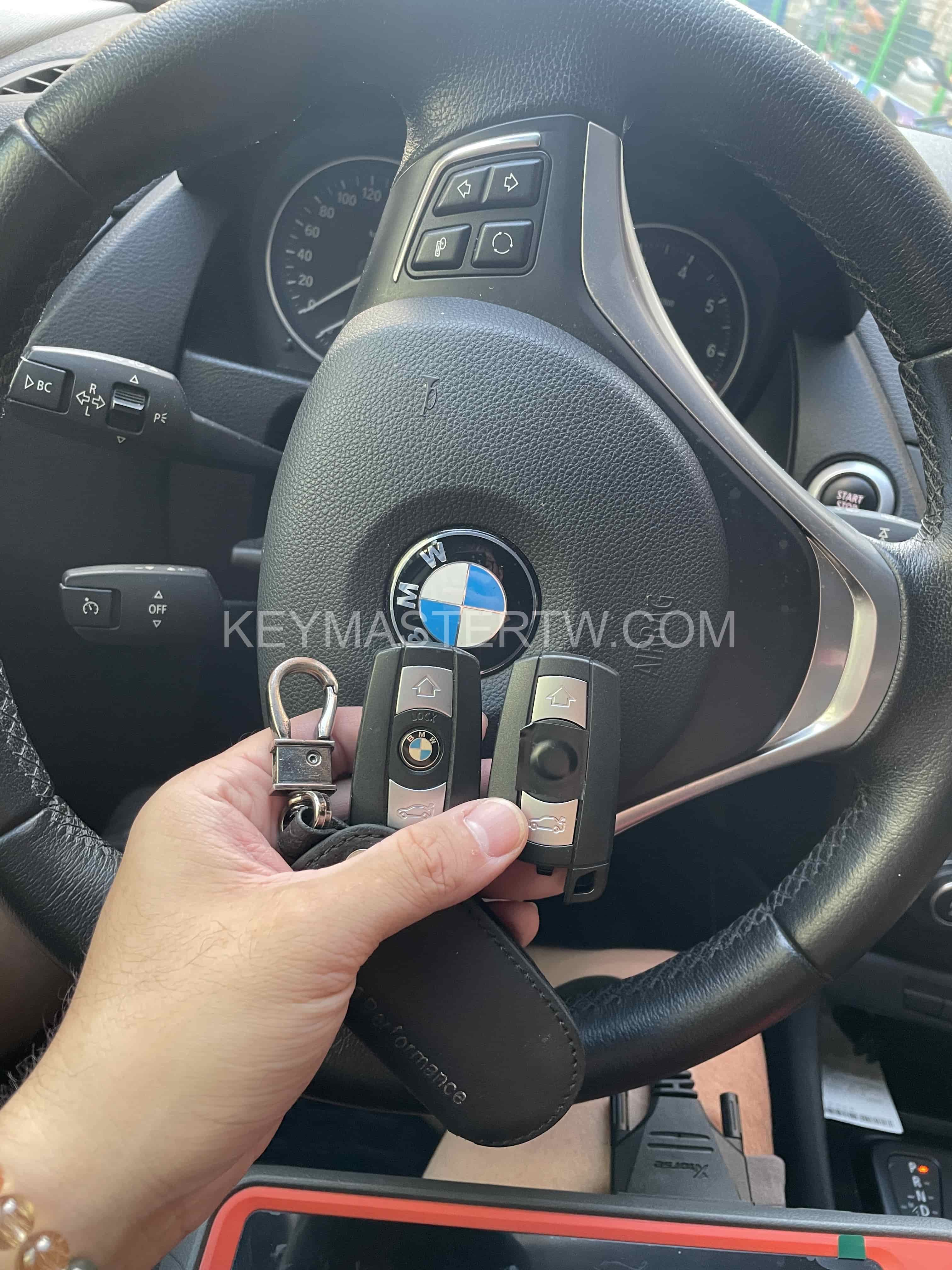 2007 BMW E90/E91 3系列 KEYLESS鑰匙拷貝 (插卡式) 台中