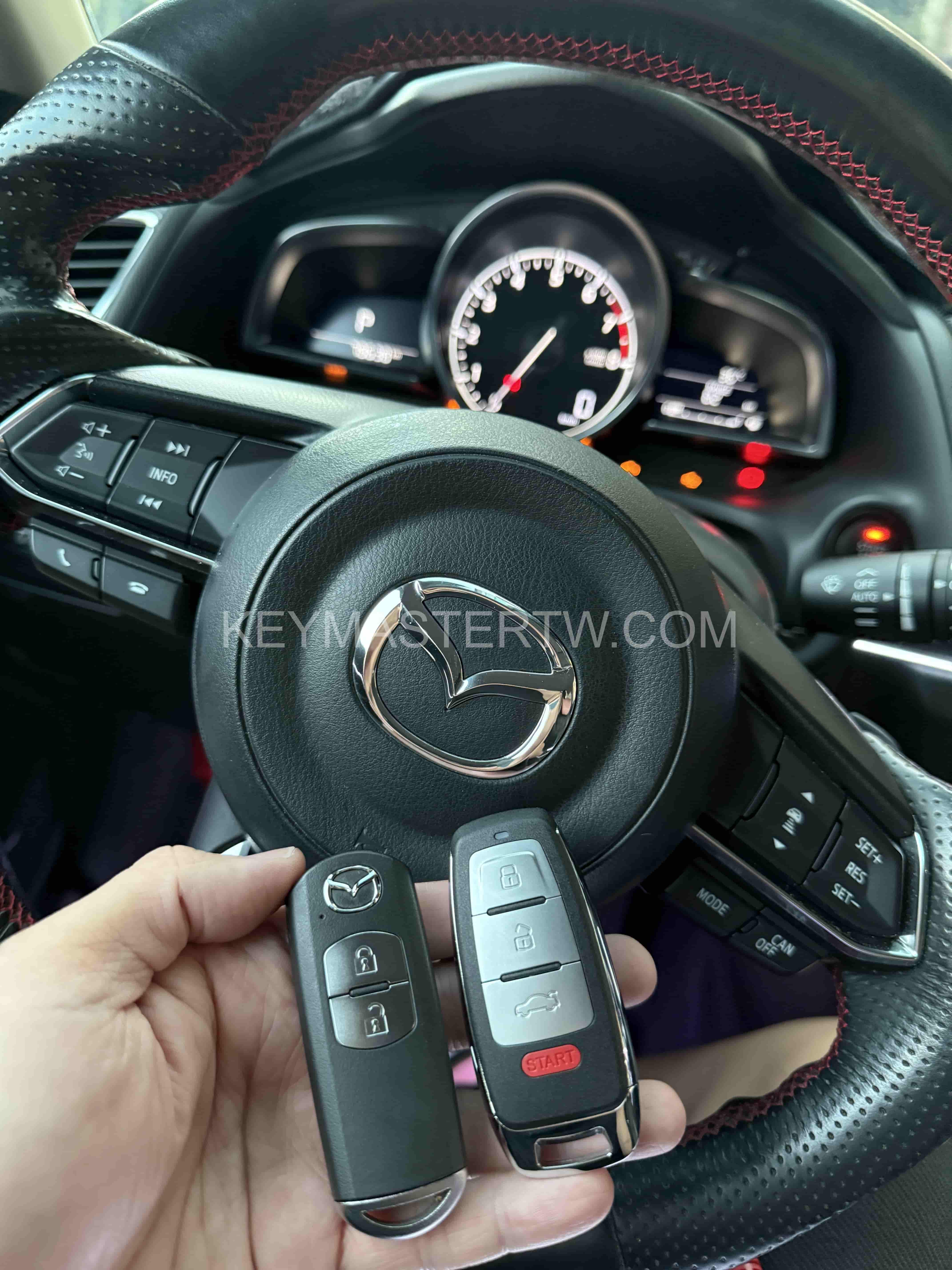 2016 MAZDA Mazda3 KEYLESS鑰匙拷貝 台中