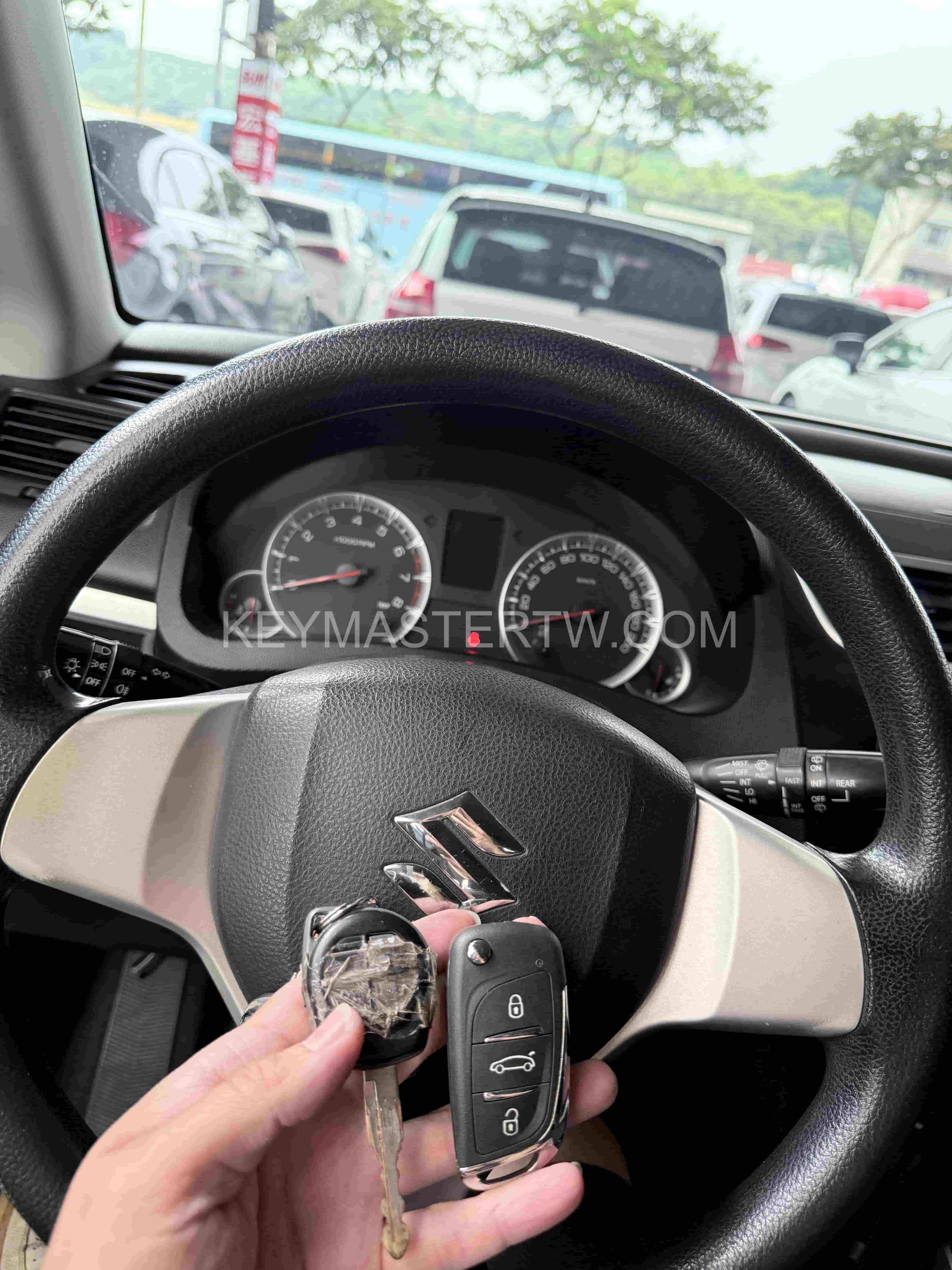 2007 Suzuki Swift 摺疊鑰匙拷貝 台中