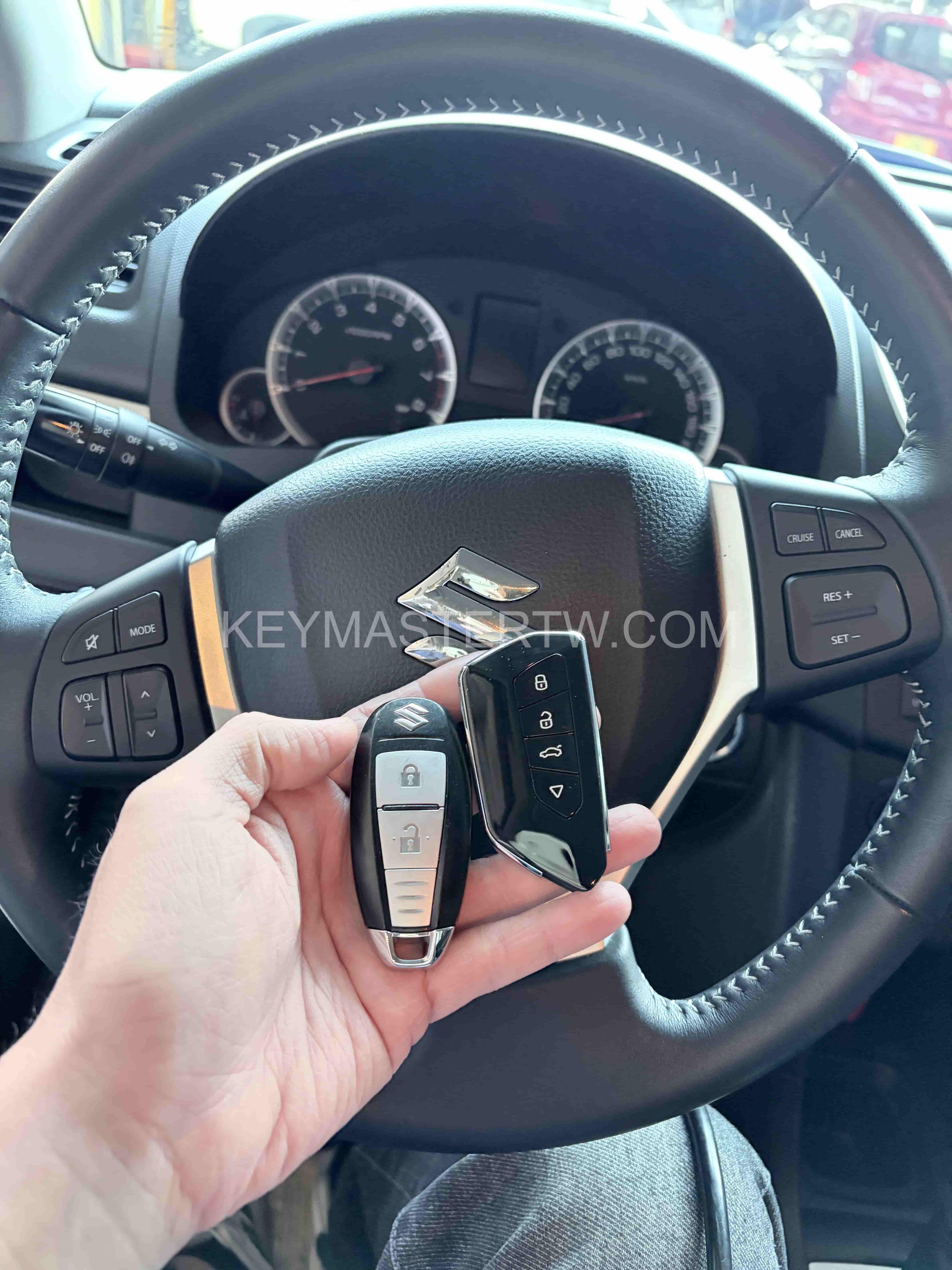 2016 Suzuki Swift KEYLESS鑰匙拷貝 台中