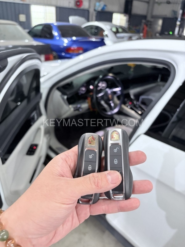 2018 Porsche panamera KEYLESS鑰匙拷貝 台中